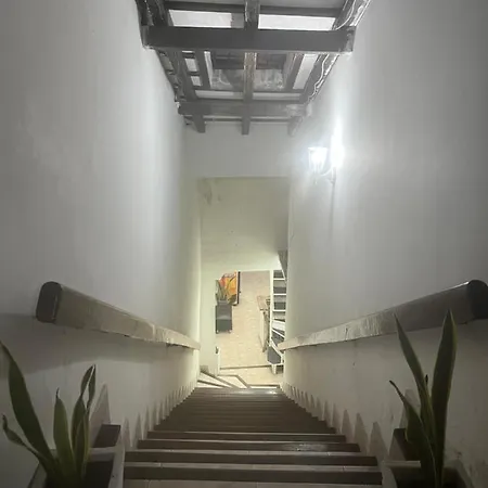 Pensión New Iguana House Cartagena